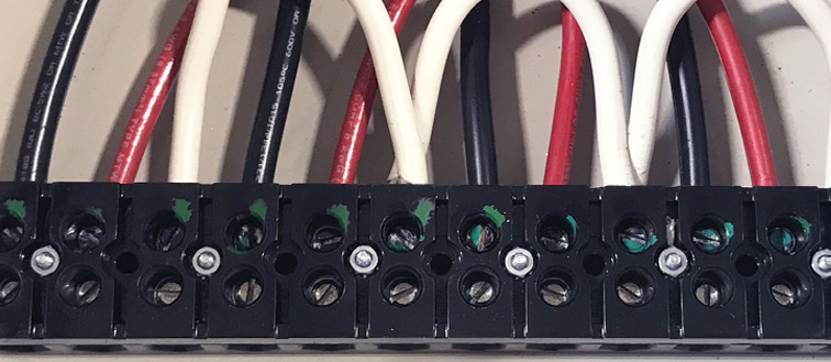 AC UPS Maintenance Bypass Switch