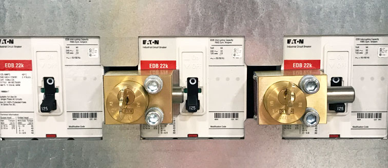 UPS Maintenance Bypass with Distribution